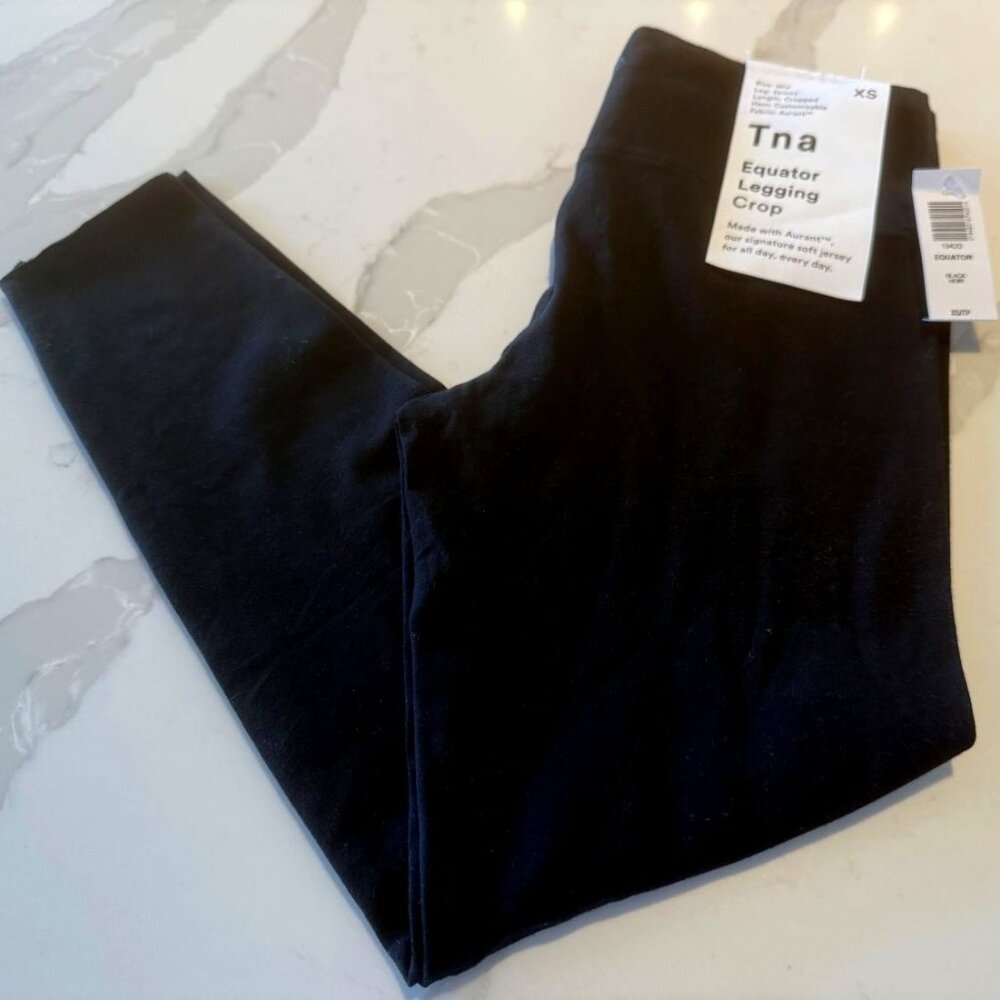 ✨CLOSET CLEAR OUT ✨ 🆕 NEW with Tags -  TNA: Black equator Leggings